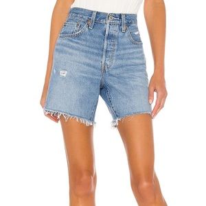 Levi's® Premium
501® MID THIGH WOMENS SHORTS